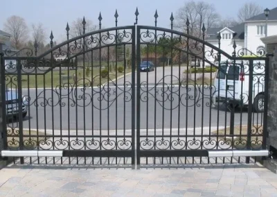 Realizzazione cancelli automatici per ville Sistel Centro Automazioni Reggio Emilia Parma Modena